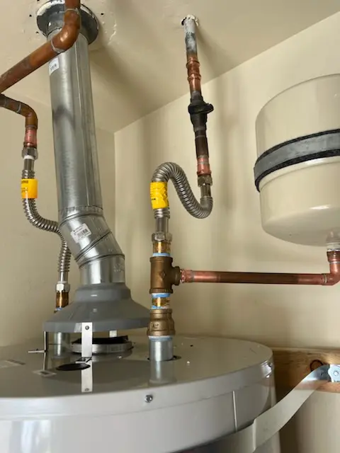 Water heater installation and plumbing repair in Floyd